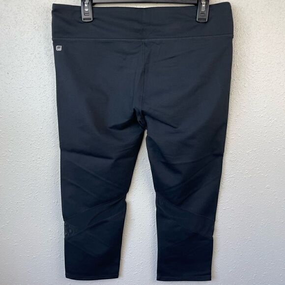 NWT Fabletics Black Cropped Athletic Leggings Size L - Picture 3 of 6
